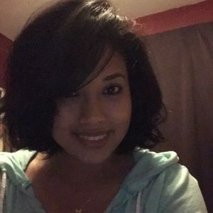 Meet your Posher, Sheena